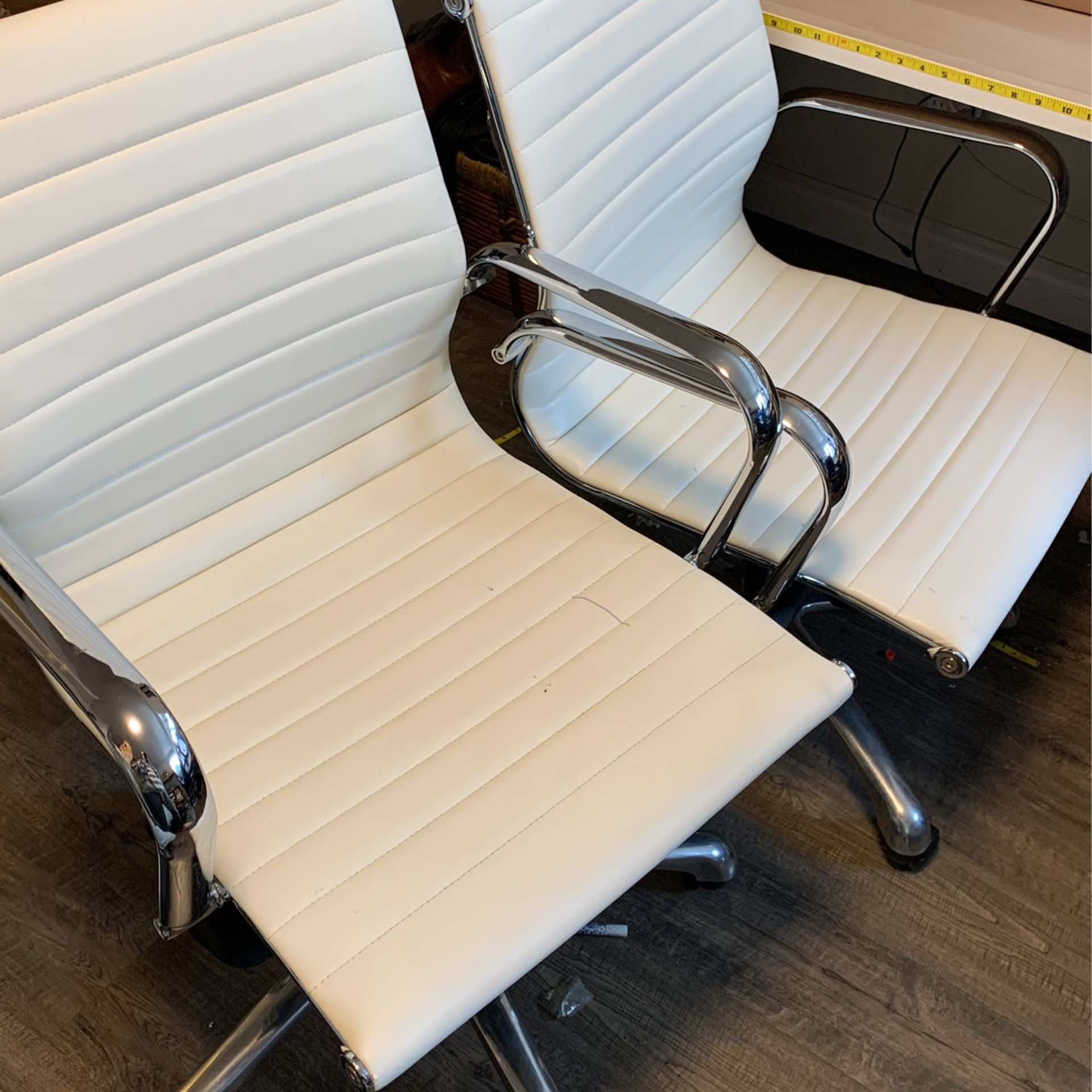 White Rolling Office Chairs