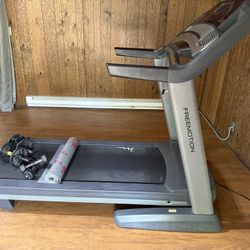 Very Good Treadmill. Wide And Long Walking Surface