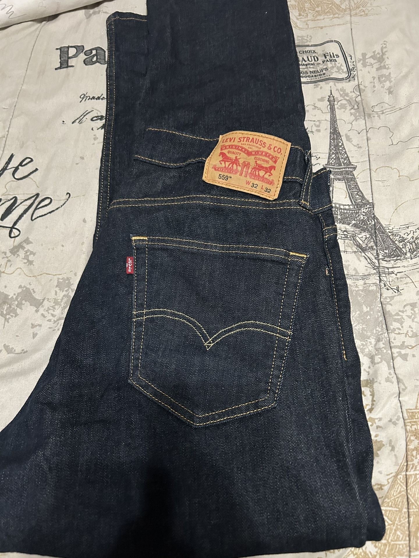 559 Levi Jeans 32,32