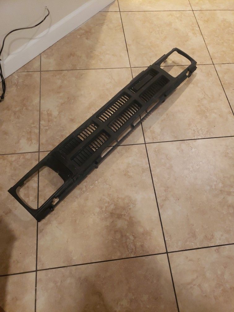 Toyota  Grill
