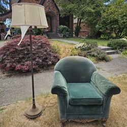 Free Antiques - Shabby Chic? Haunted House?