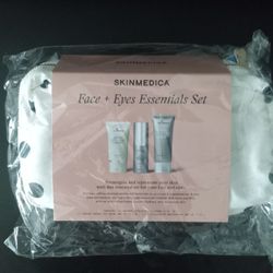 SKINMEDICA ESSENTIALS SKIN CARE SET
