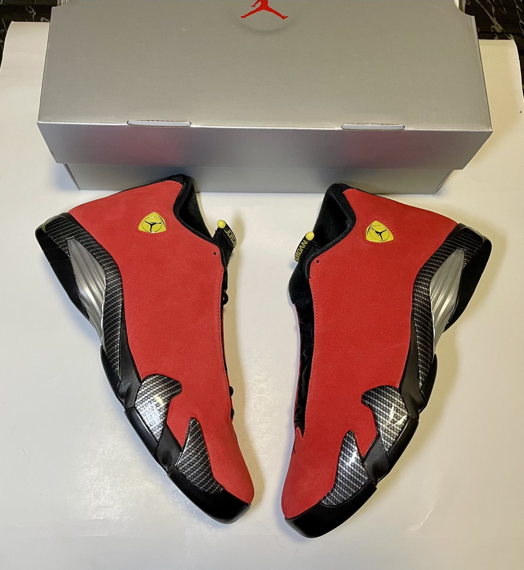Jordan 14 Retro Ferrari