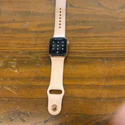 Apple Watch Series 4 GPS 44mm/40mm
