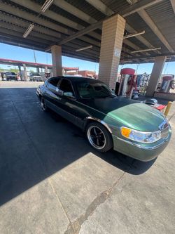 2000 lincoln town car