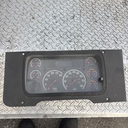 Freightliner Cascadia Gauge Cluster / Dash Instrument Panel – VDO – OEM