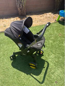 Doona Car Seat + Stroller