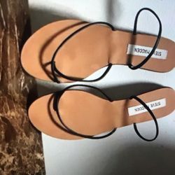 Women Sandals Brand New Size 7