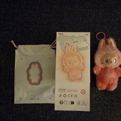 LABUBU Pop Mart, BIG into Energy