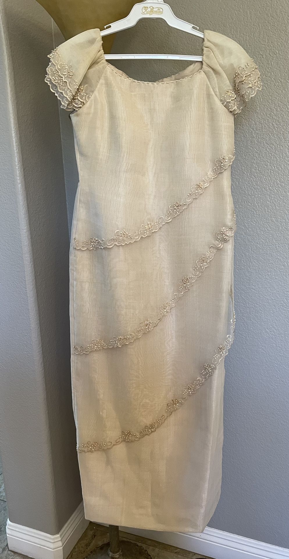 Barong Tagalog: Filipiniana