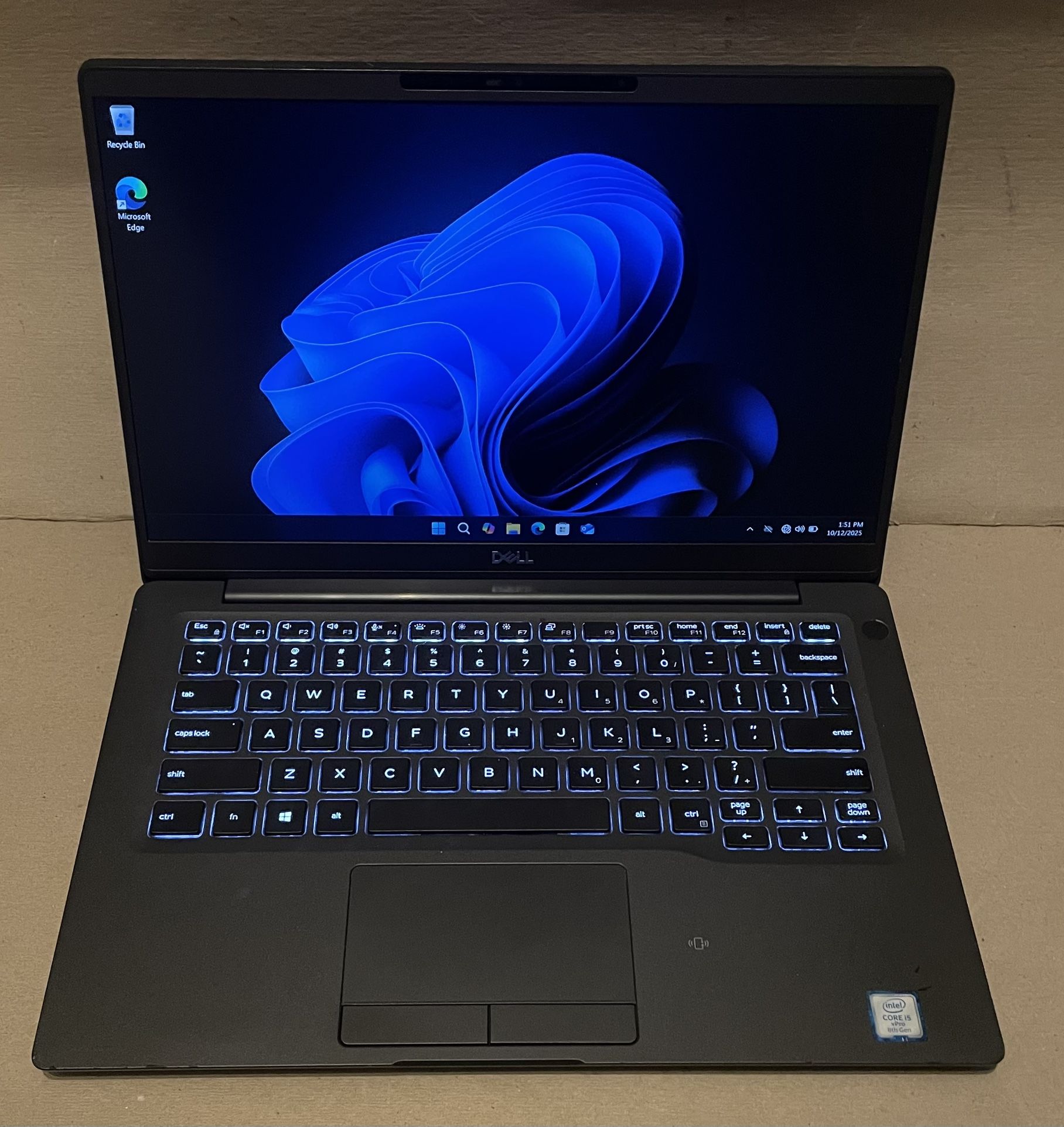 Dell Latitude 7400 Laptop PC