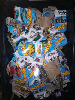 200 hotwheels/matchbox cars altogether