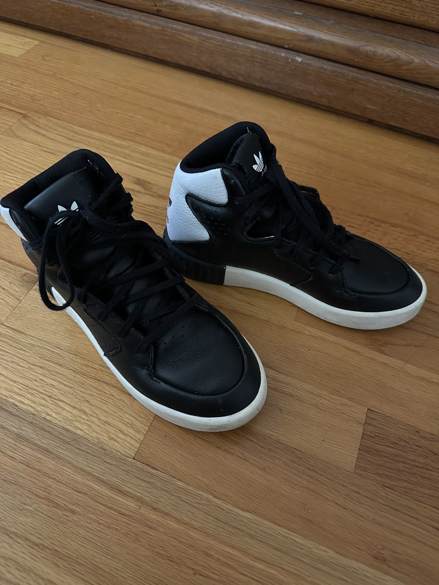 Adidas Tubular Black Leather High Tops Women’s 6