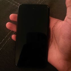 iphone  XR unlocked minor damage