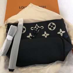 Brand new purse