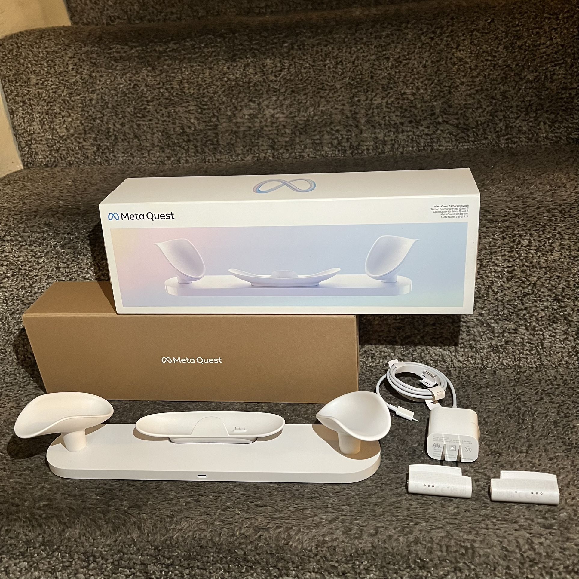 Official Meta Quest 3 Wireless Dock Station