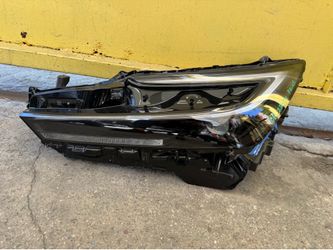 2023-2024 TOYOTA PRIUS LH HEADLIGHT OEM
