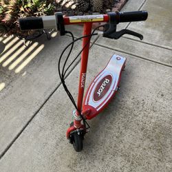 Razor E100 Electric Scooter 