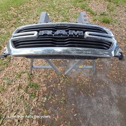 2019 To 2024 Ram 1500 Grille