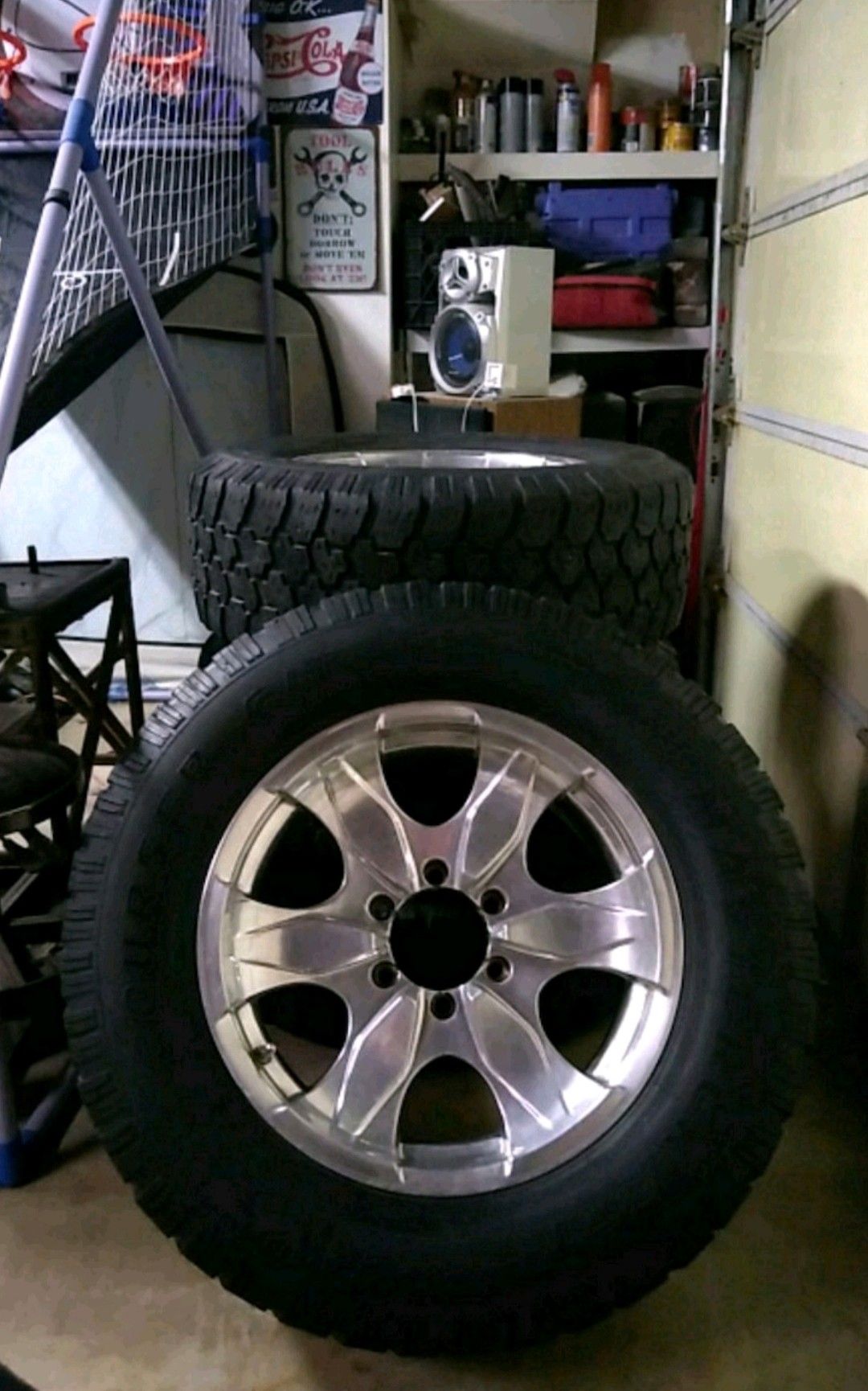 CHEVROLET SILVERADO 275/65/18 TIRES WITH MASTERCRAFT RIMS 6 LUG