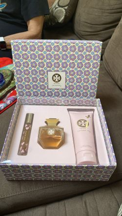 Tory Burch Love relentlessly Perfume Gift Set RARE for Sale in