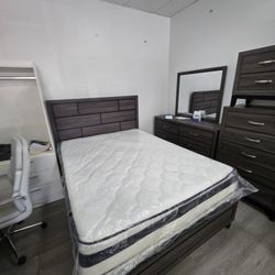 Bedroom Set - Juego De Cuarto 