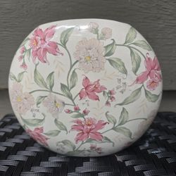 Primary Otagiri Bud Vase