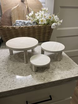 Set Of 3 Wood Risers $15
