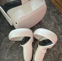 Meta Quest 2 Standalone VR Headset 120Hz White with Motion Controllers