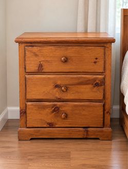 Solid Pine 3-Drawer Bedside Chest