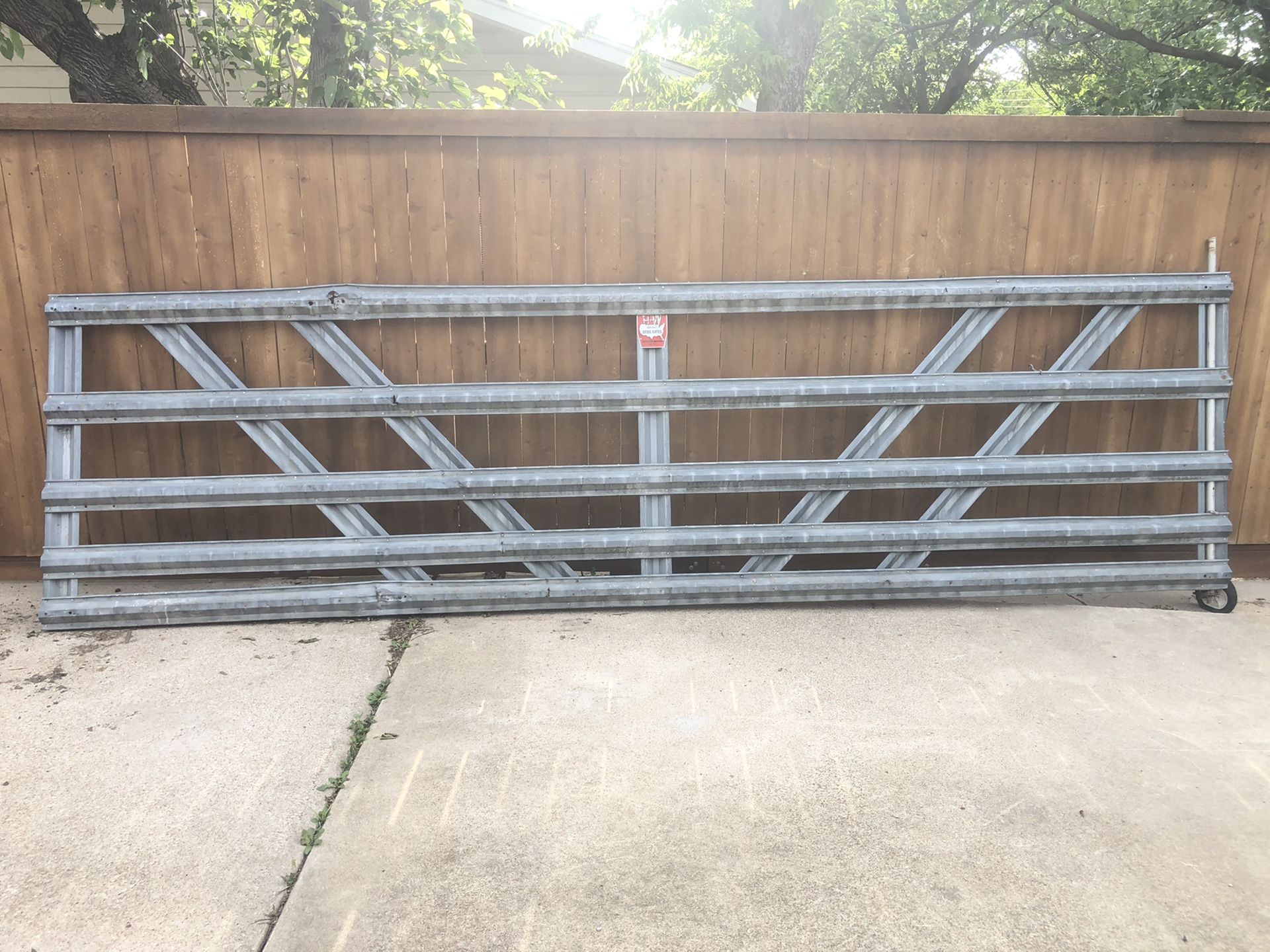 Huchison Western 5 panel galvanized utility farm gate 151/2’ x 53