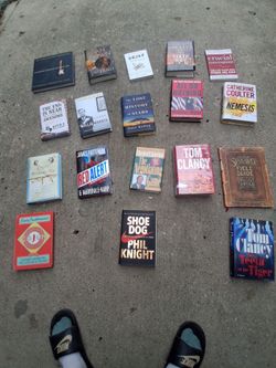 Mixed Lot of 18 Used Books