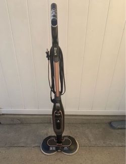Shark Steam Mop with Scrubber Pads
