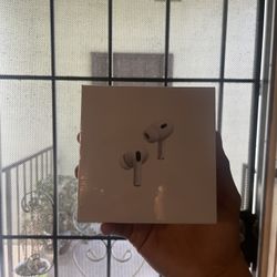 AirPods Pro 2nd Gen - New 