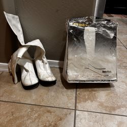 Gogo White Boots