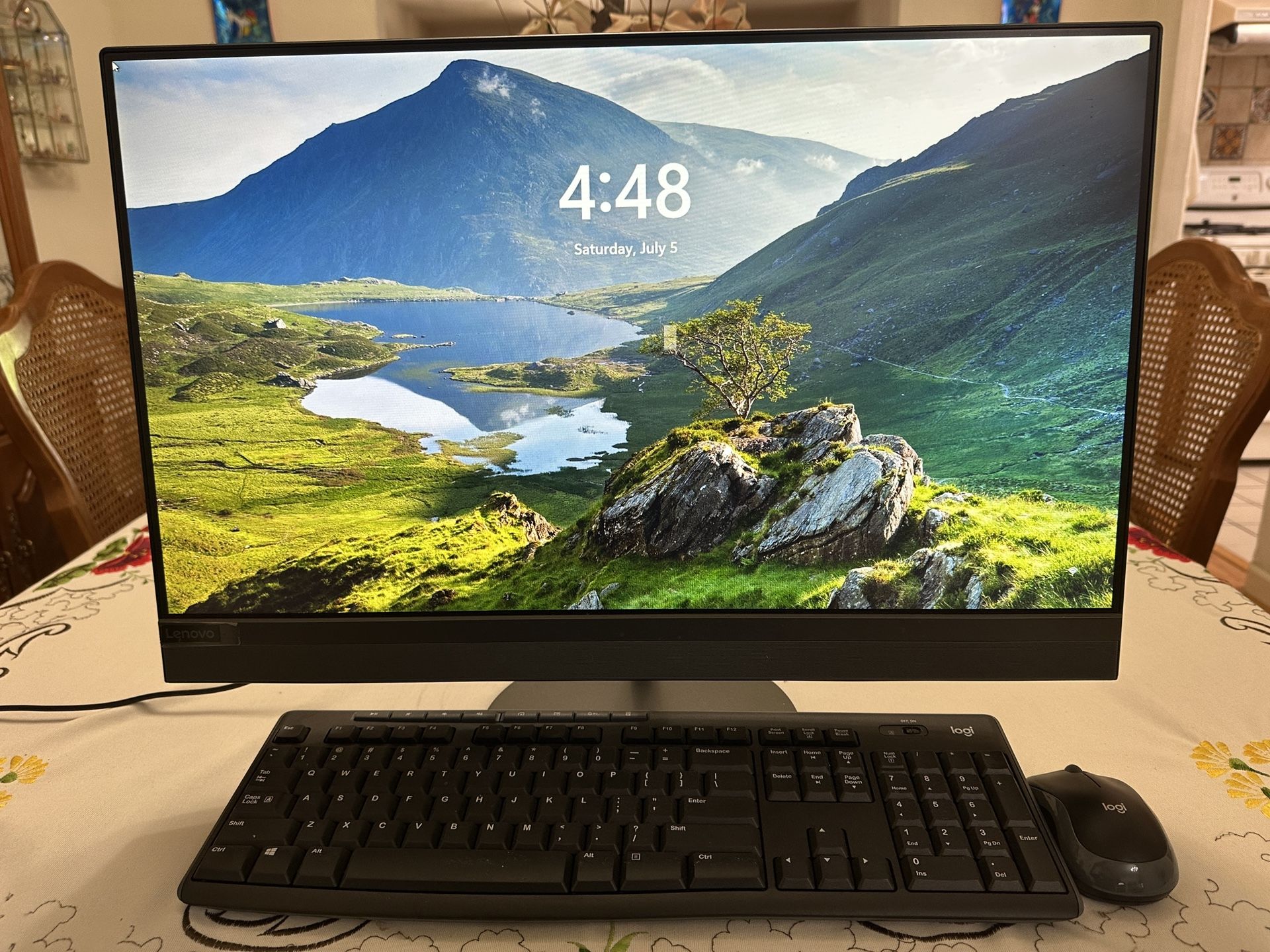Lenovo, 24” All-in-One Desktop PC