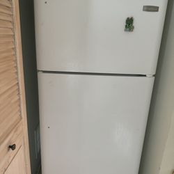Refrigerator/freezer Frigidaire