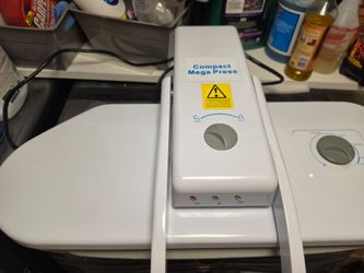Compact Mega Press Clothes Ironing Press
