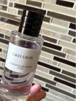 Gris Dior