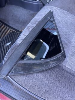 22 Ford Mustang Mach Right Quarter Window