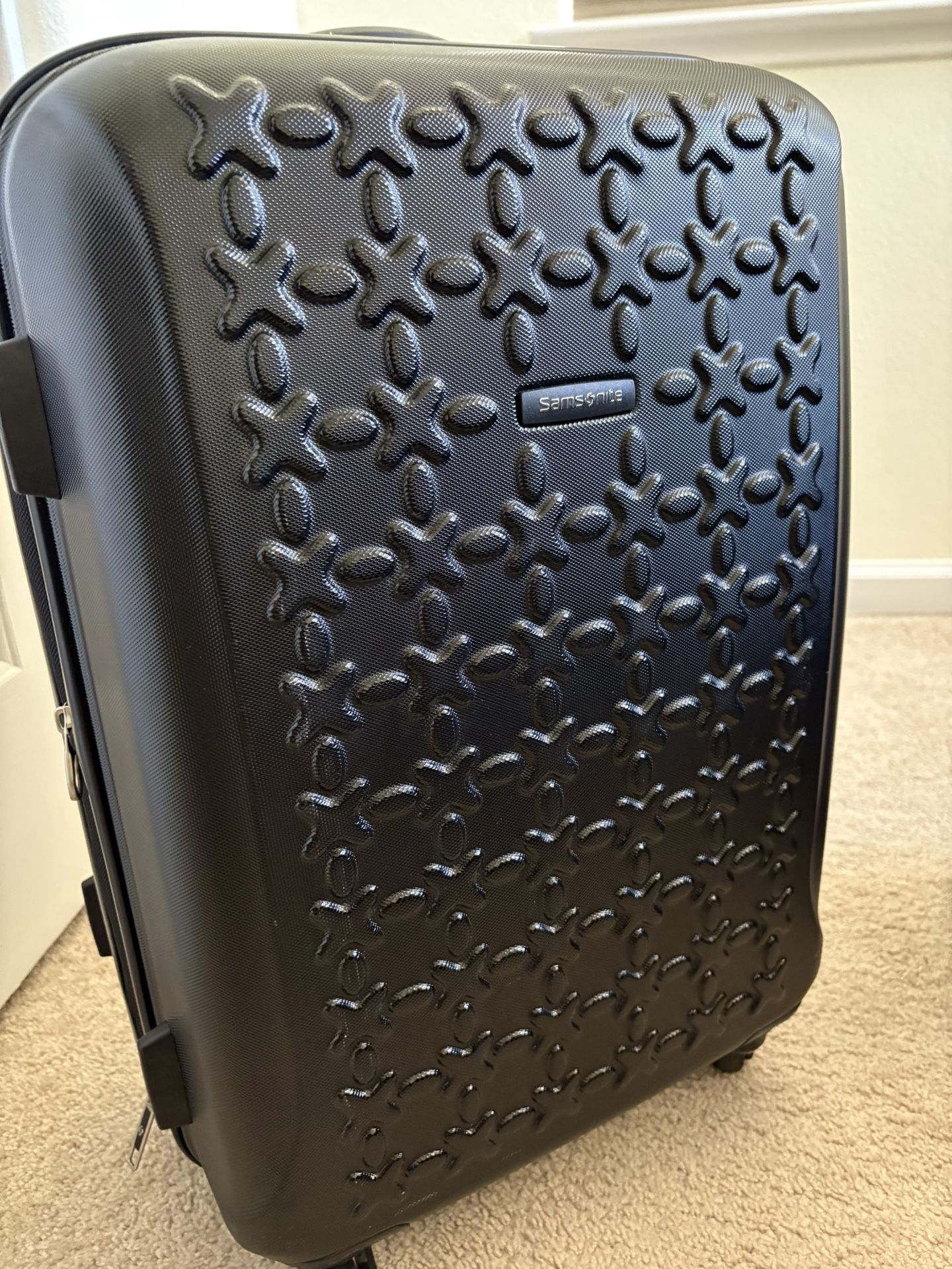 Samsonite Travel Luggage 24”