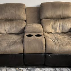 Set Of Recliner Couch’s 