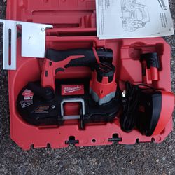 Milwaukee M12 Band Saw Bandsaw  3429 Almost New Condition. 2 Batteries &&Charger.  Many Other Tools. For Pick Up Fremont . No Low Ball. No Trades 