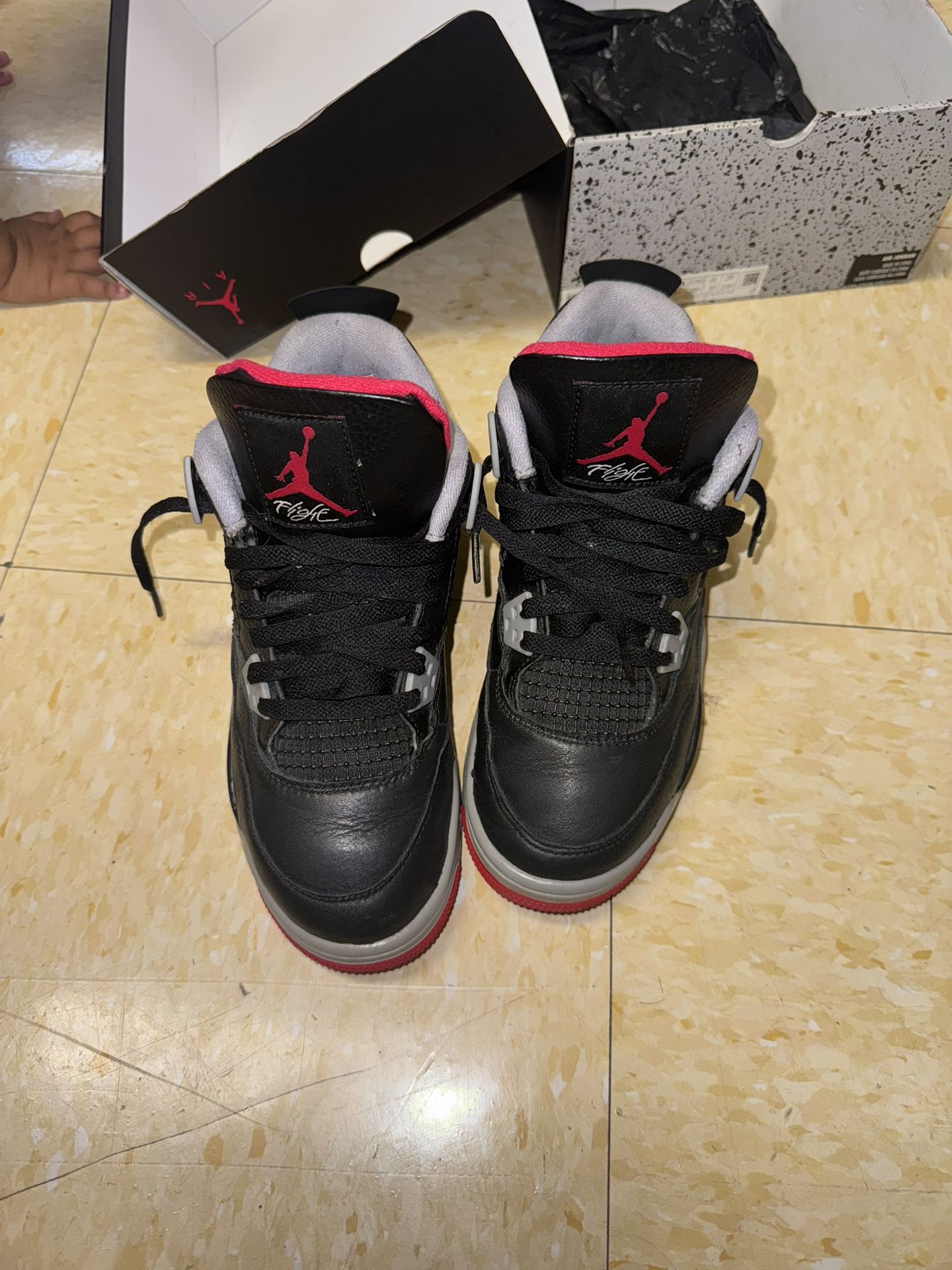 Air Jordan 4