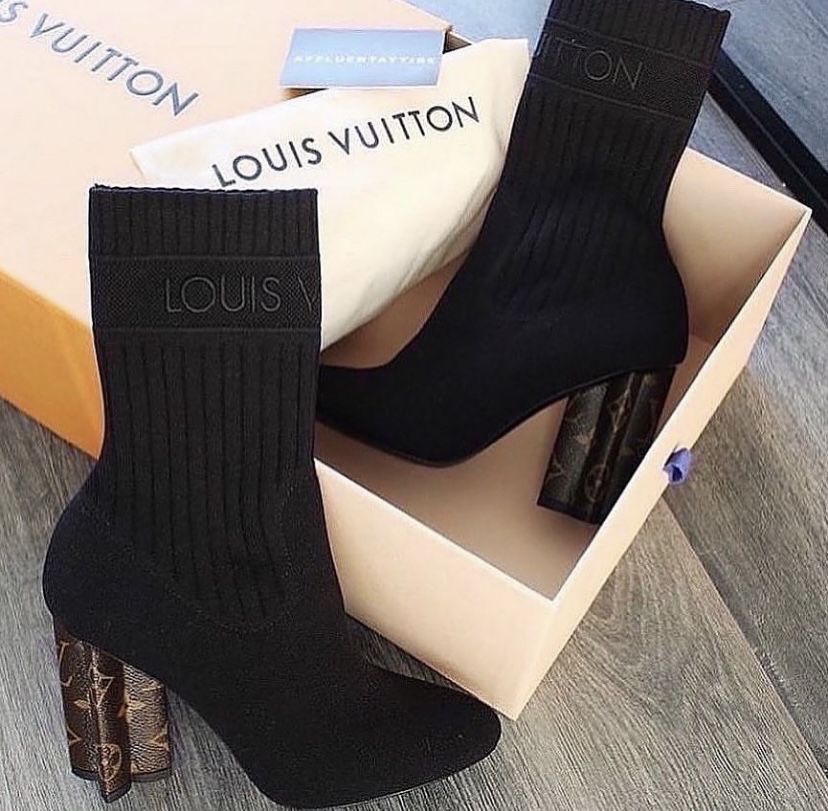 Louis Vuitton Silhouette Ankle/Cherie Pump/booth for Sale in Littleton, CO  - OfferUp