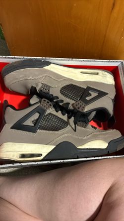 Jordan 4 Retro