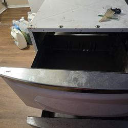 Whirlpool Pedestals 27"