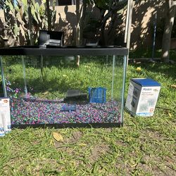 Aqueon 20 gallon fish tank