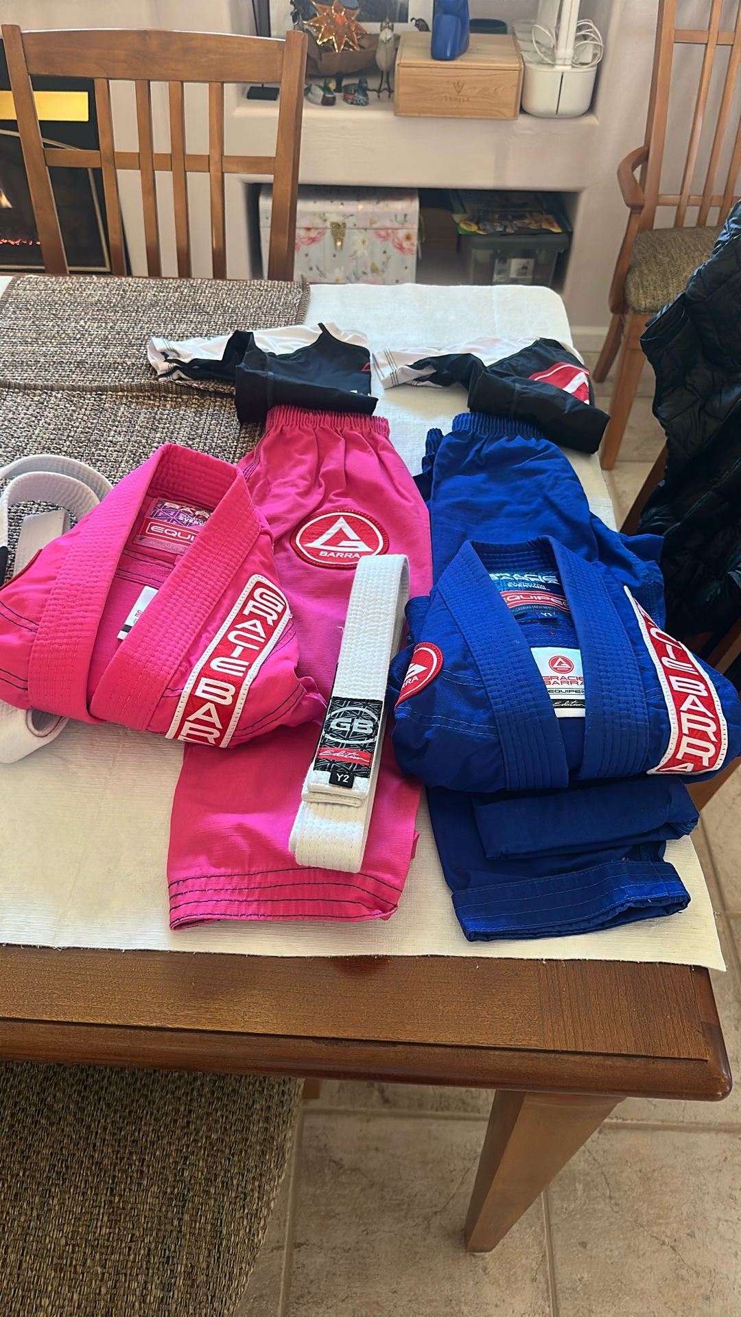 Kids Gracie Barra BJJ Uniforms – Sizes 4–5 & 5–6