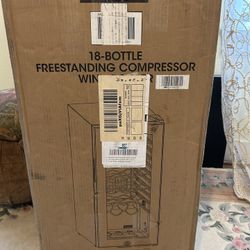 **NEW** IN BOX SCHMECKE 18 Freestanding Wine Cooler
